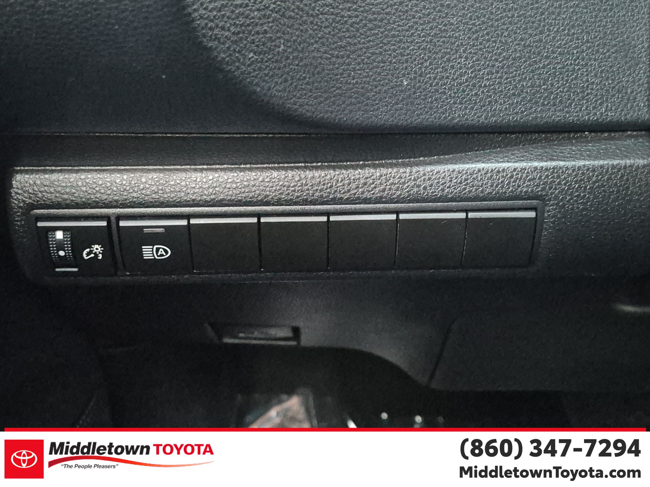 Certified 2025 Toyota Corolla LE FWD image 18