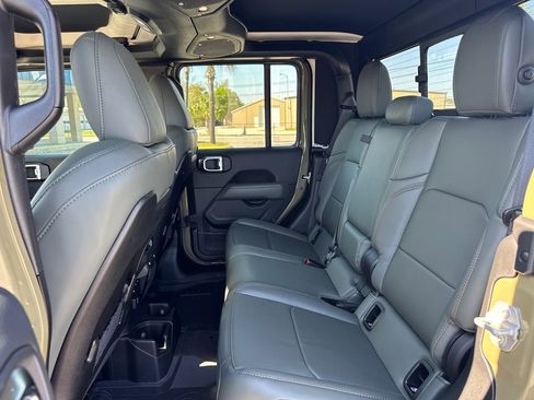 New 2026 Jeep Gladiator Mojave AWD/4WD image 16
