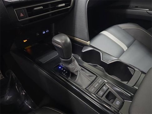 Certified 2025 Toyota Camry SE image 21