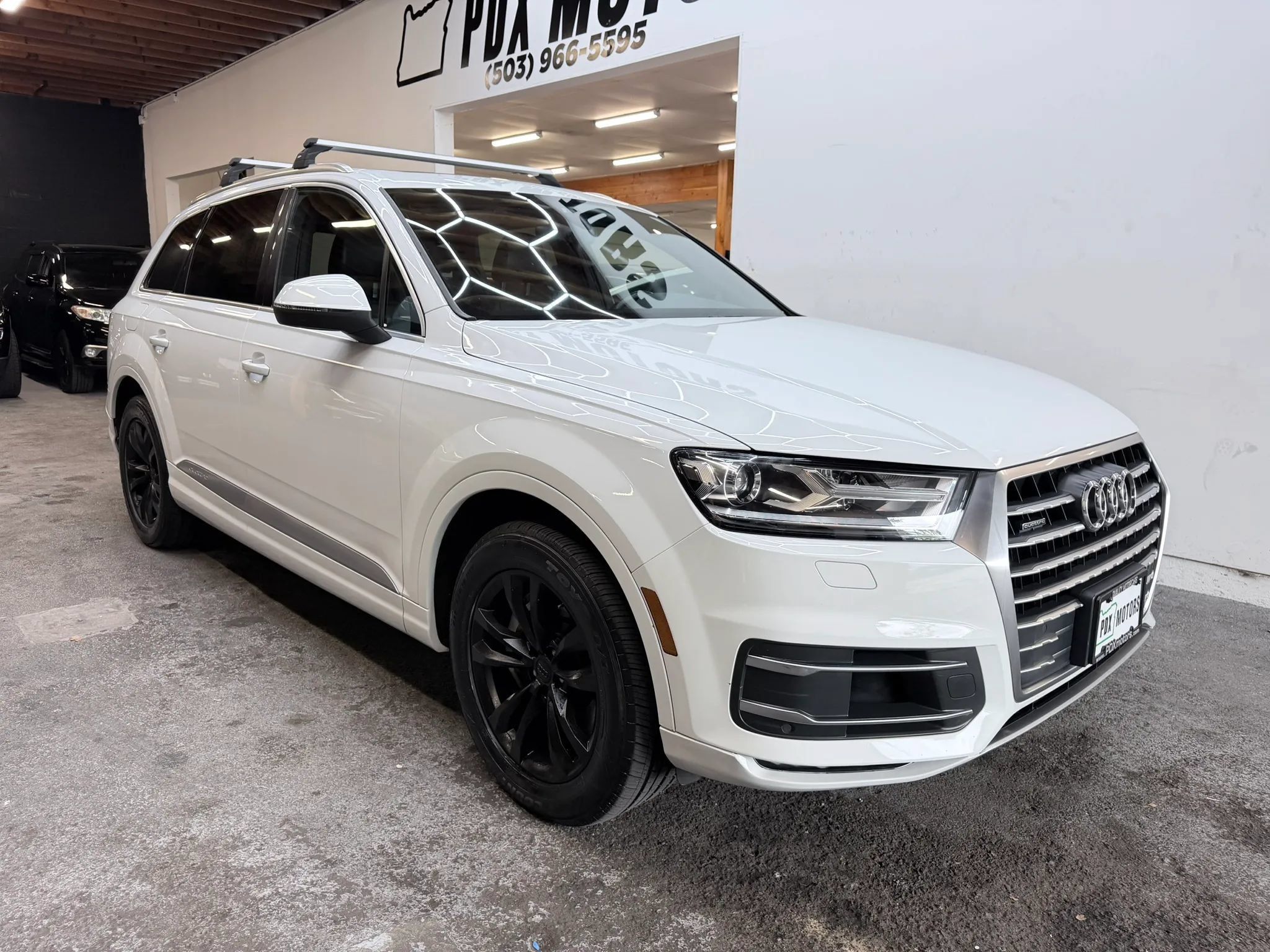 Used 2017 Audi Q7 3.0T Premium AWD/4WD image 2