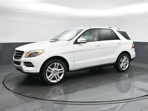 Used 2015 Mercedes-Benz ML 350 4MATIC image 3