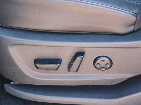 Used 2025 Nissan Ariya FWD image 25