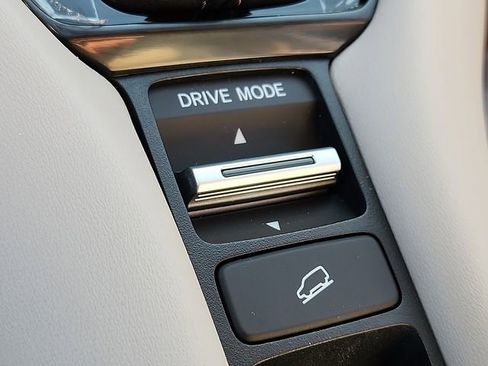 New 2026 Honda HR-V LX image 21