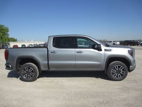New 2026 GMC Sierra 1500 AT4 w/ AT4 Premium Package AWD/4WD image 3
