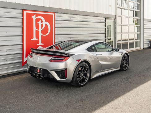 Used 2018 Acura NSX AWD/4WD image 33