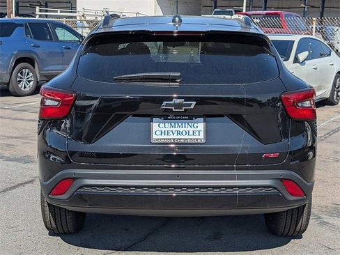 New 2026 Chevrolet Trax RS w/ Sunroof Package image 9