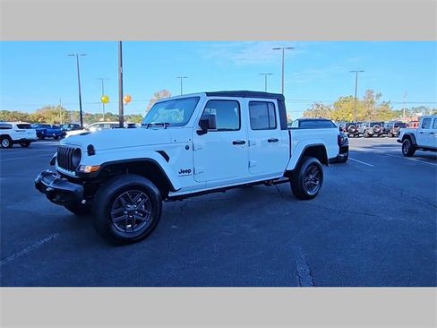 New 2026 Jeep Gladiator Sport image 22