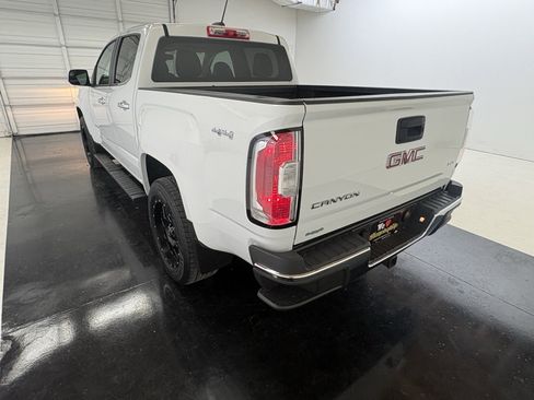 Used 2015 GMC Canyon SLT image 11