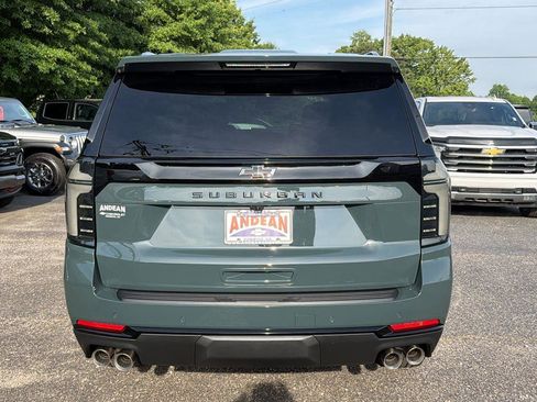 New 2026 Chevrolet Suburban Z71 w/ Comfort Package AWD/4WD image 9
