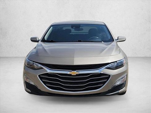 Used 2023 Chevrolet Malibu LT w/ Driver Confidence Package FWD image 2