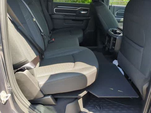New 2026 RAM 2500 Big Horn AWD/4WD image 21