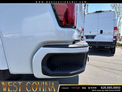 Used 2024 GMC Sierra 2500 Denali Ultimate w/ Max Trailering Package AWD/4WD image 12