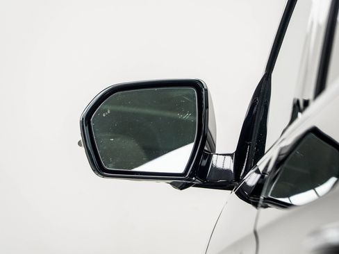 Used 2024 Lincoln Navigator Reserve w/ Monochromatic Package image 14