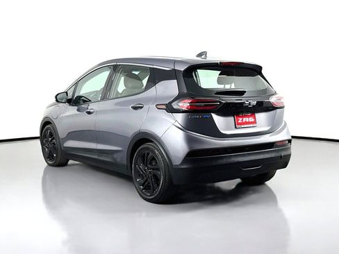 Used 2023 Chevrolet Bolt LT FWD image 3