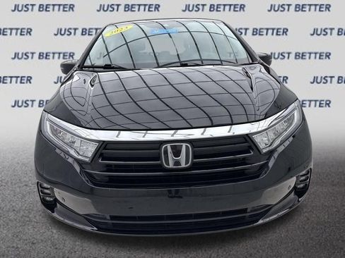 Used 2023 Honda Odyssey Elite image 2