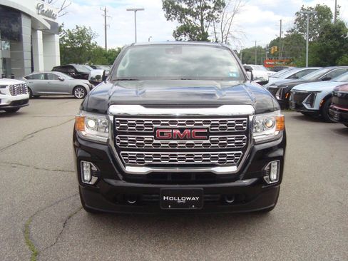 Certified 2022 GMC Canyon Denali image 2