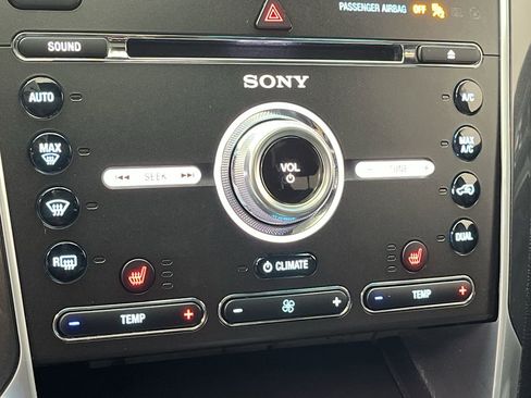 Used 2017 Ford Explorer Sport image 25