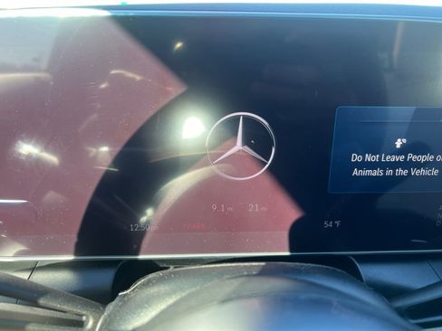 New 2026 Mercedes-Benz GLC 300 image 21