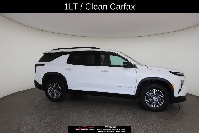 Used 2025 Chevrolet Traverse LT w/ Driver Confidence Package FWD image 24
