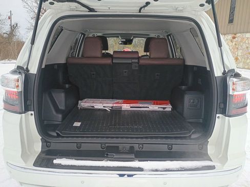Used 2020 Toyota 4Runner image 23