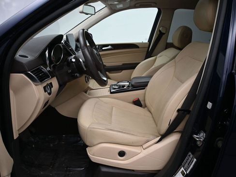 Used 2018 Mercedes-Benz GLS 450 4MATIC image 9