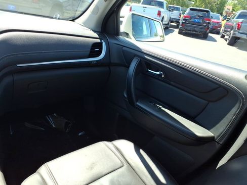 Used 2015 Chevrolet Traverse LT AWD/4WD image 12