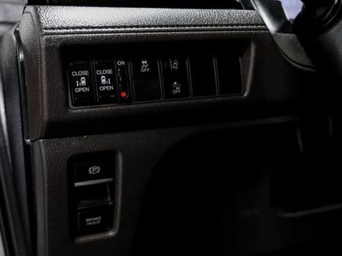 Used 2019 Honda Odyssey EX image 27