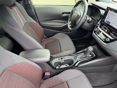 Used 2024 Toyota Corolla SE FWD image 15