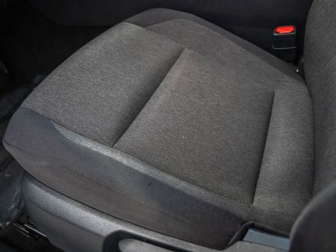 Used 2025 Toyota Camry LE FWD image 31
