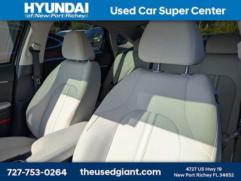 Used 2024 Hyundai Sonata SEL w/ Convenience Package FWD image 3
