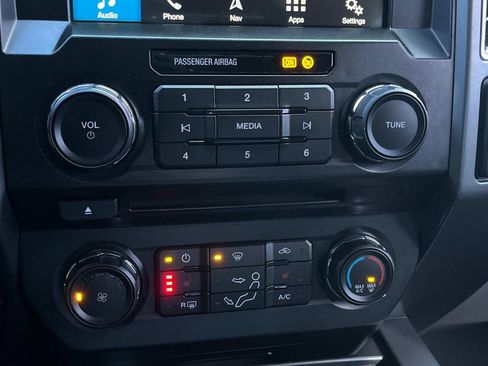 Used 2018 Ford F250 XLT w/ XLT Premium Package image 36