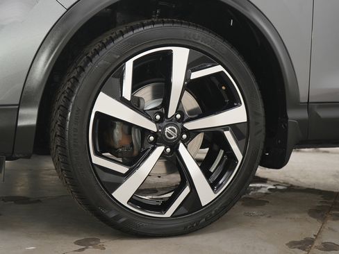 Used 2022 Nissan Rogue Sport SL image 28