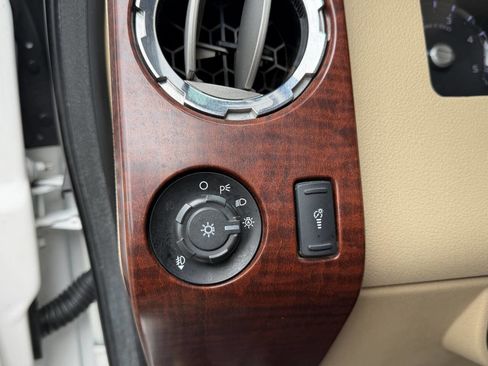 Used 2013 Ford F250 King Ranch w/ FX4 Off Road Pkg AWD/4WD image 21