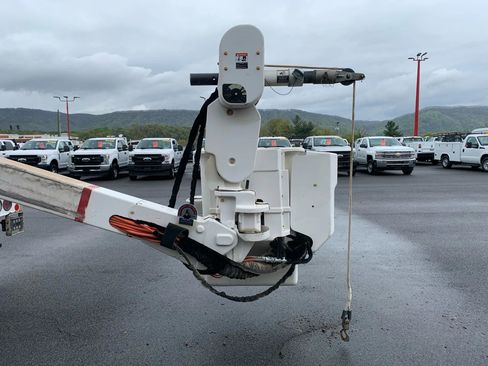 Used 2017 Ford F550 4x4 Regular Cab Super Duty image 46