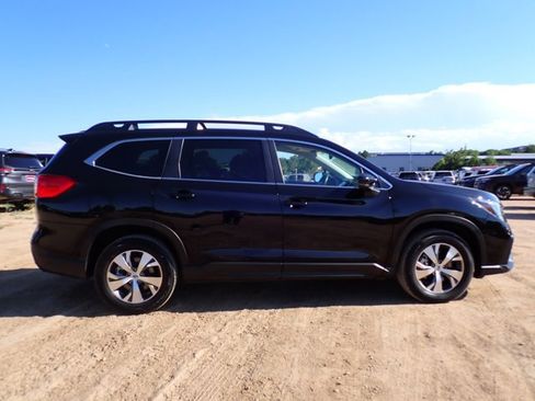 Used 2025 Subaru Ascent Premium AWD/4WD image 5