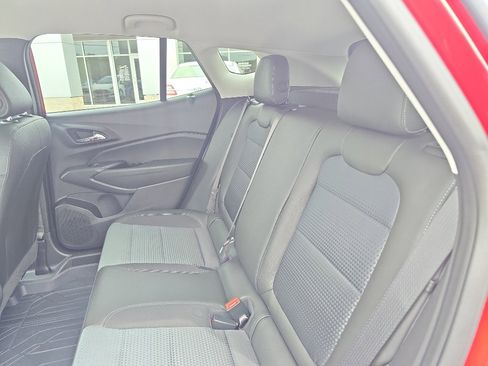 Used 2026 Chevrolet Trax LT w/ Driver Confidence Package FWD image 6