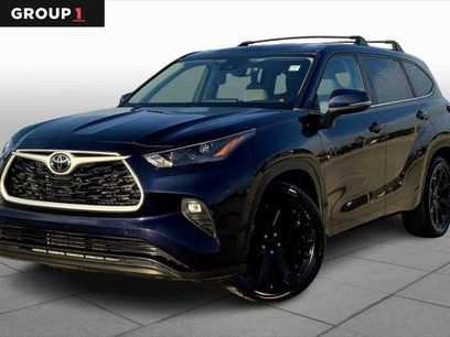 Certified 2023 Toyota Highlander LE