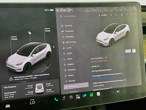 Used 2022 Tesla Model Y Performance AWD/4WD image 18