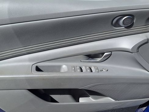 Certified 2023 Hyundai Elantra SEL w/ Convenience Package FWD image 9