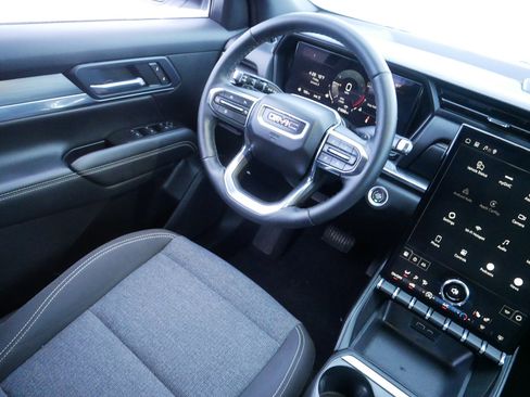 Certified 2025 GMC Terrain Elevation image 9