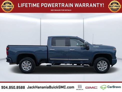 Used 2024 Chevrolet Silverado 3500 High Country w/ High Country Premium Package AWD/4WD image 2