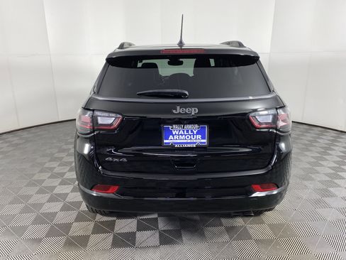 Used 2022 Jeep Compass High Altitude image 10