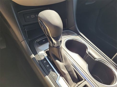 Used 2024 Chevrolet Equinox LT image 22