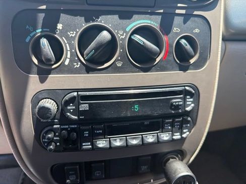 Used 2002 Chrysler PT Cruiser Limited FWD image 14
