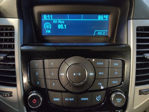 Used 2014 Chevrolet Cruze LS FWD image 25