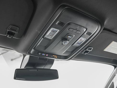 Used 2024 Chevrolet Tahoe LT image 25