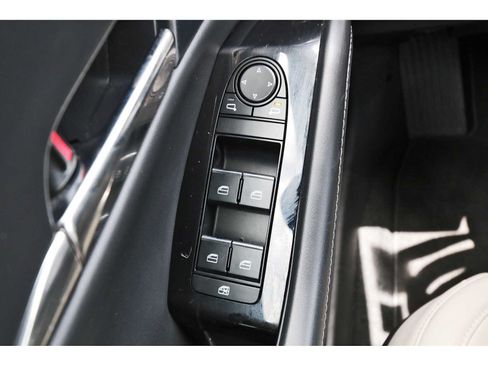 Used 2024 MAZDA CX-30 AWD 2.5 S w/ Preferred Package image 19