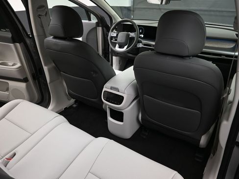 New 2026 Hyundai Ioniq 9 SEL image 15