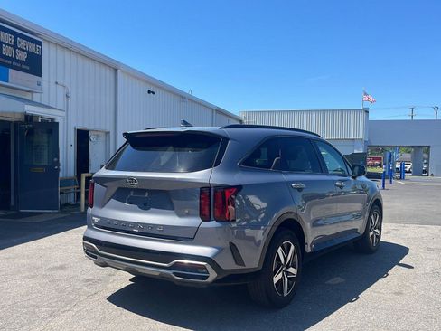 Used 2021 Kia Sorento S w/ Panoramic Sunroof Package FWD image 5
