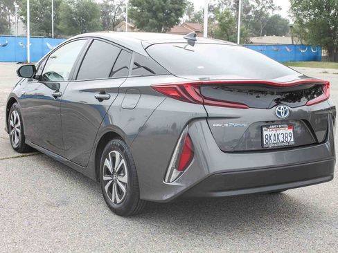 Used 2019 Toyota Prius Prime Plus image 7